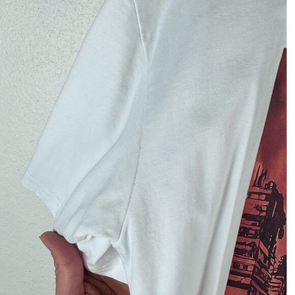 Darc Sport x Marvel Wolverine 'Still Standing' White Graphic Tee (410/1000) Sz L - Picture 6 of 9